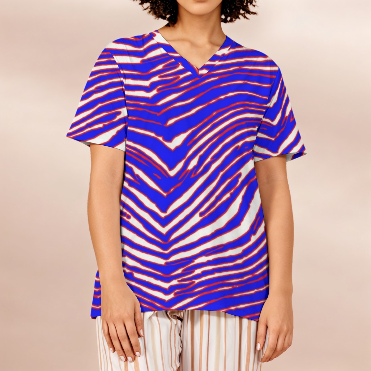 Buffalo Bills Zubaz Women's Loose V-Neck Short-Sleeve T-Shirt