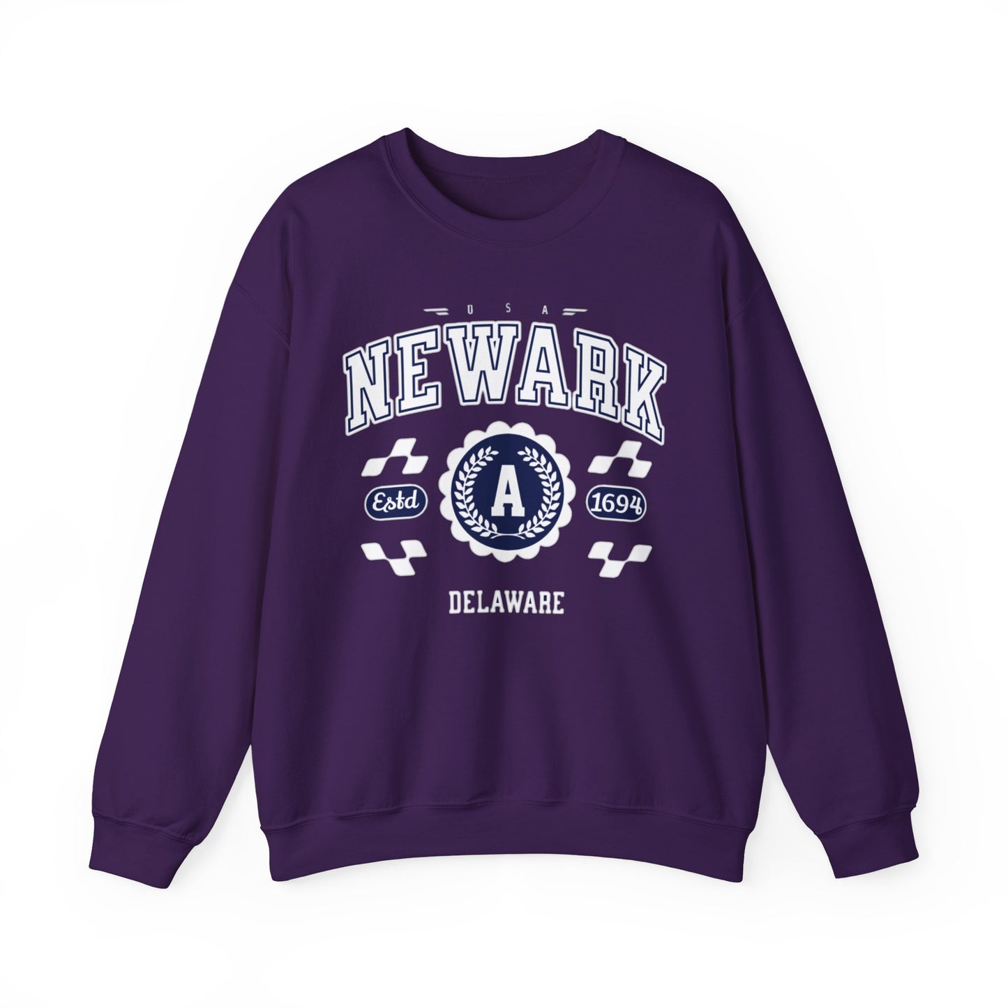 Vintage Newark Delaware Athletic Sports Design varsity pullover sweater Crewneck Sweatshirt