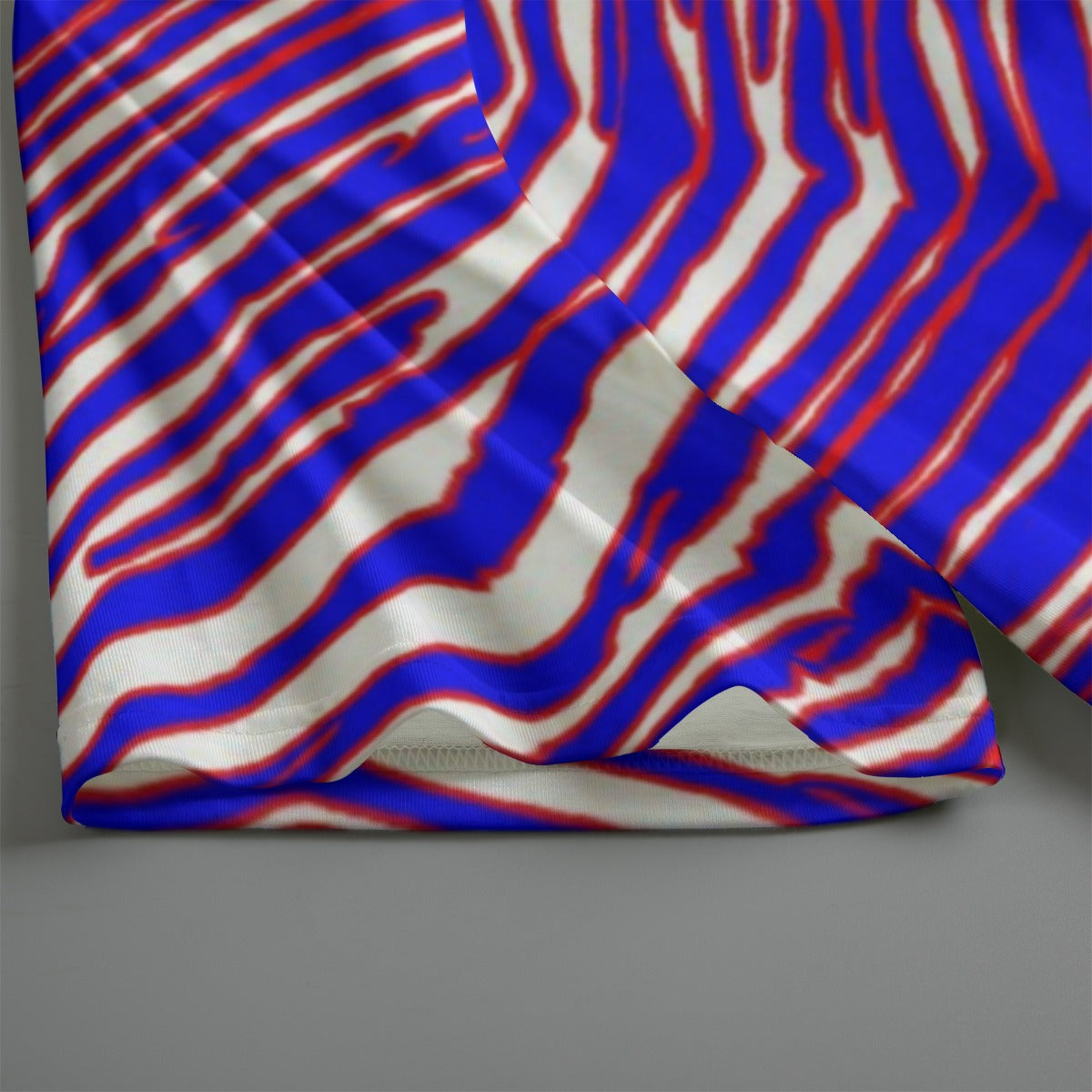 Buffalo Bills Zubaz Women's V-neck T-shirt With Short Sleeve