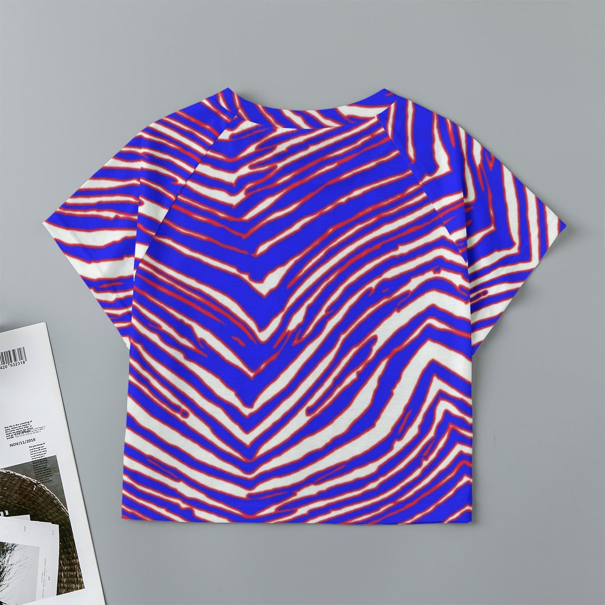 Eco-friendly  Buffalo Bills Zubaz Women's cropped Raglan T-shirt With Short Sleeve